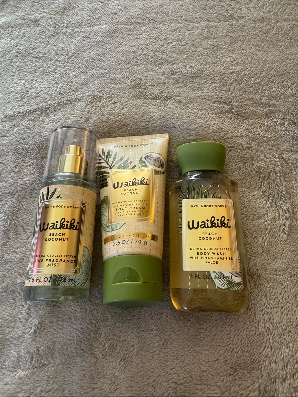 Bath & Body Works Waikiki Beach Coconut Body Care Travel Set